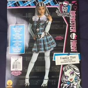 Tights are missing. Tie and belt and Wig included. Very good condition